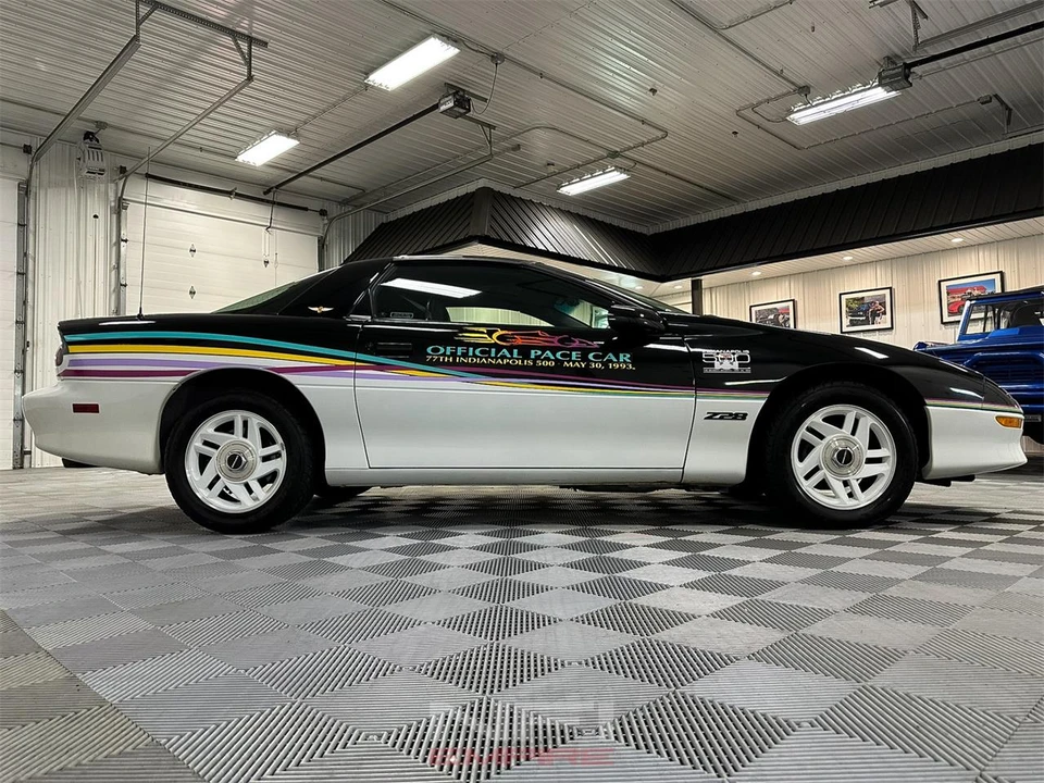 1993 Chevrolet Camaro 4th Gen - Image 17 of 31