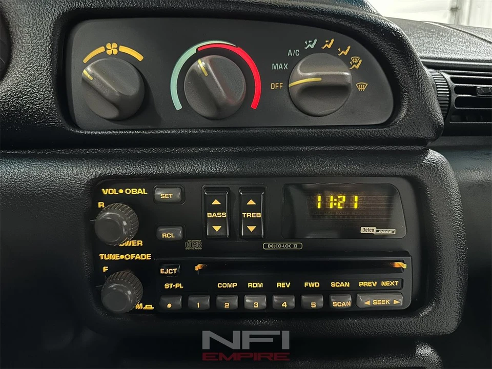 1993 Chevrolet Camaro 4th Gen - Image 27 of 31