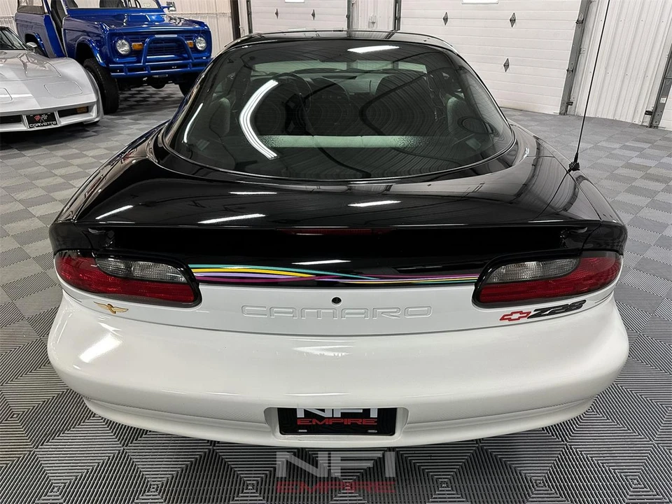 1993 Chevrolet Camaro 4th Gen - Image 9 of 31