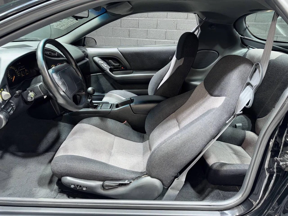 1993 Chevrolet Camaro 4th Gen - Image 22 of 31