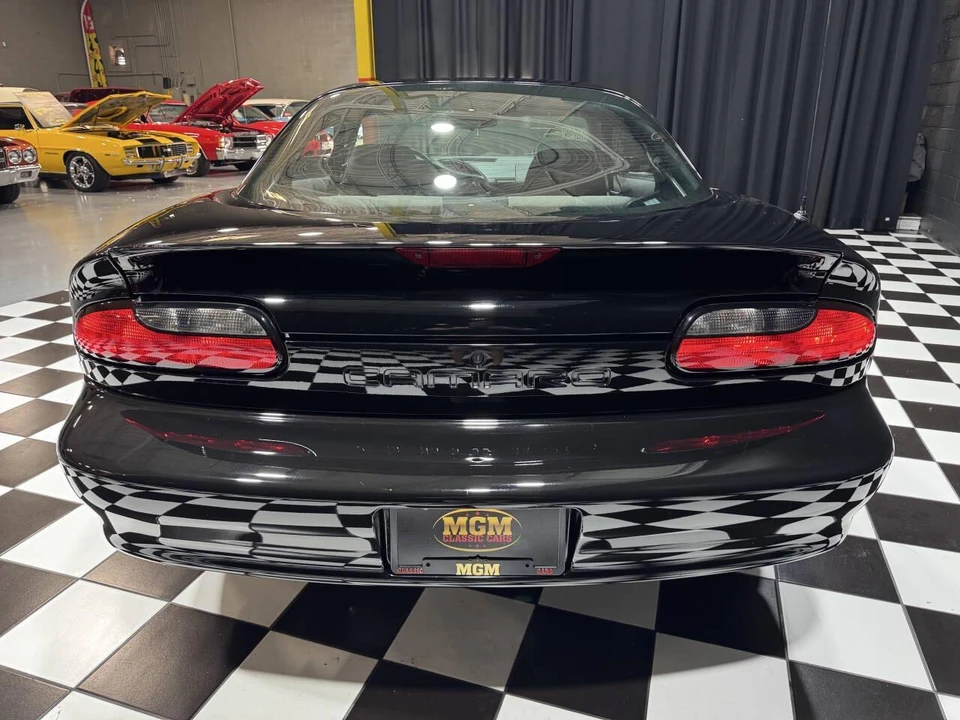 1993 Chevrolet Camaro 4th Gen - Image 10 of 31