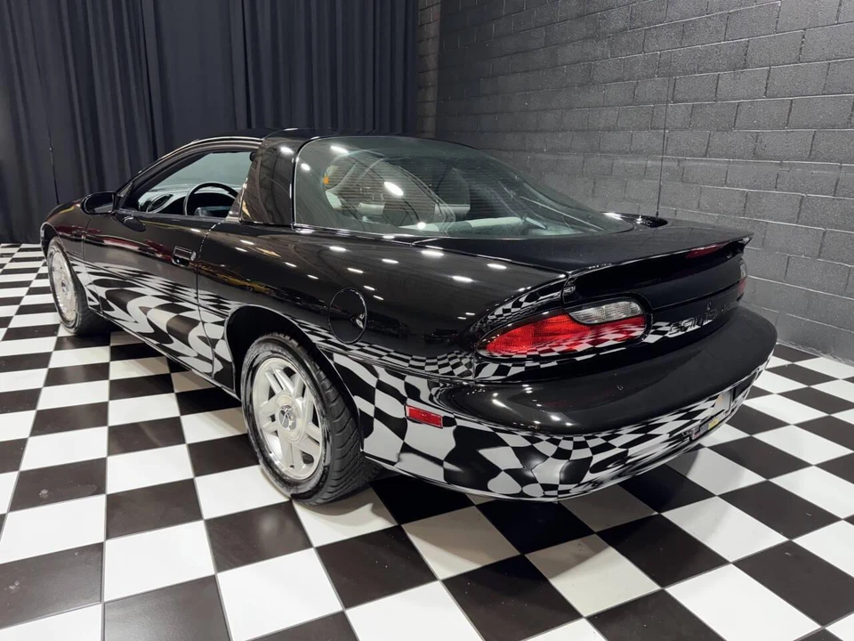 1993 Chevrolet Camaro 4th Gen - Image 8 of 31
