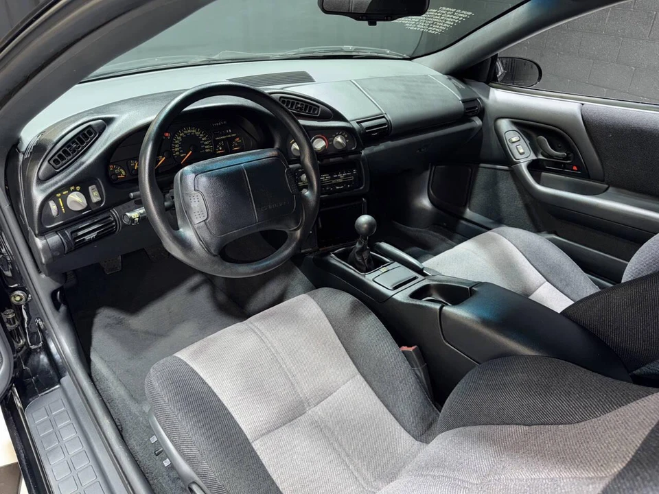 1993 Chevrolet Camaro 4th Gen - Image 2 of 31