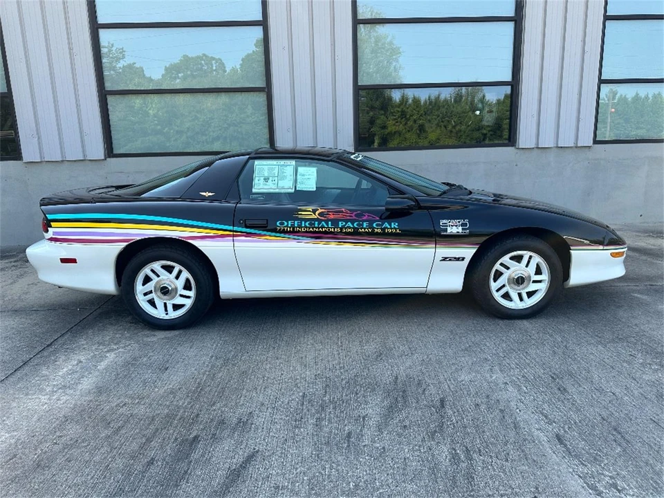 1993 Chevrolet Camaro 4th Gen - Image 19 of 31