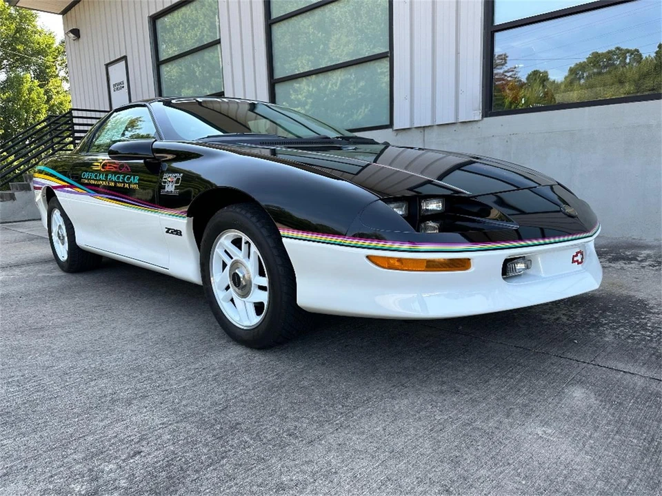 1993 Chevrolet Camaro 4th Gen - Image 18 of 31