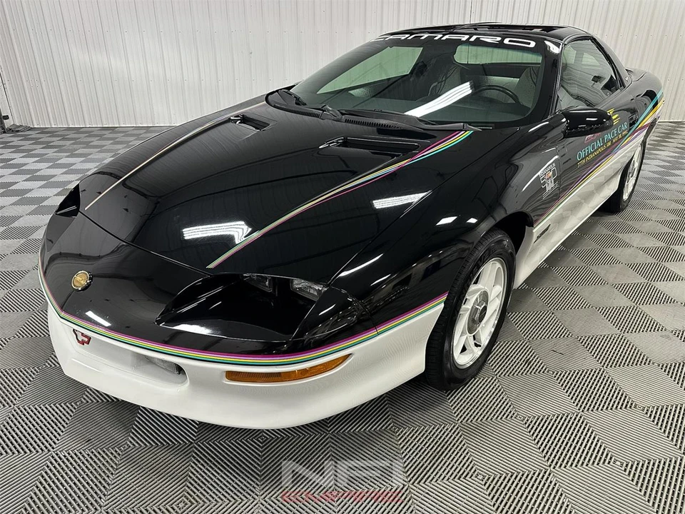 1993 Chevrolet Camaro 4th Gen - Image 3 of 31