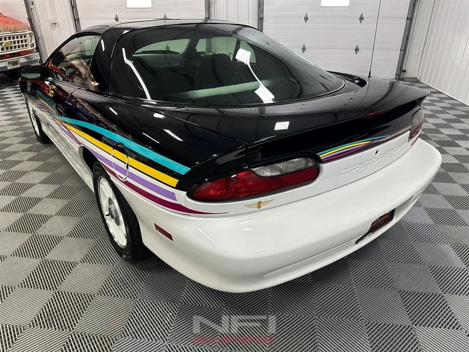 1993 Chevrolet Camaro 4th Gen - Image 10 of 31