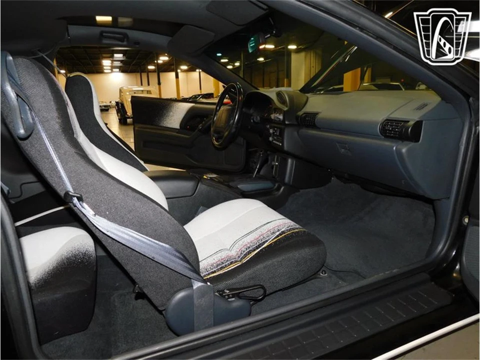1993 Chevrolet Camaro 4th Gen - Image 7 of 31