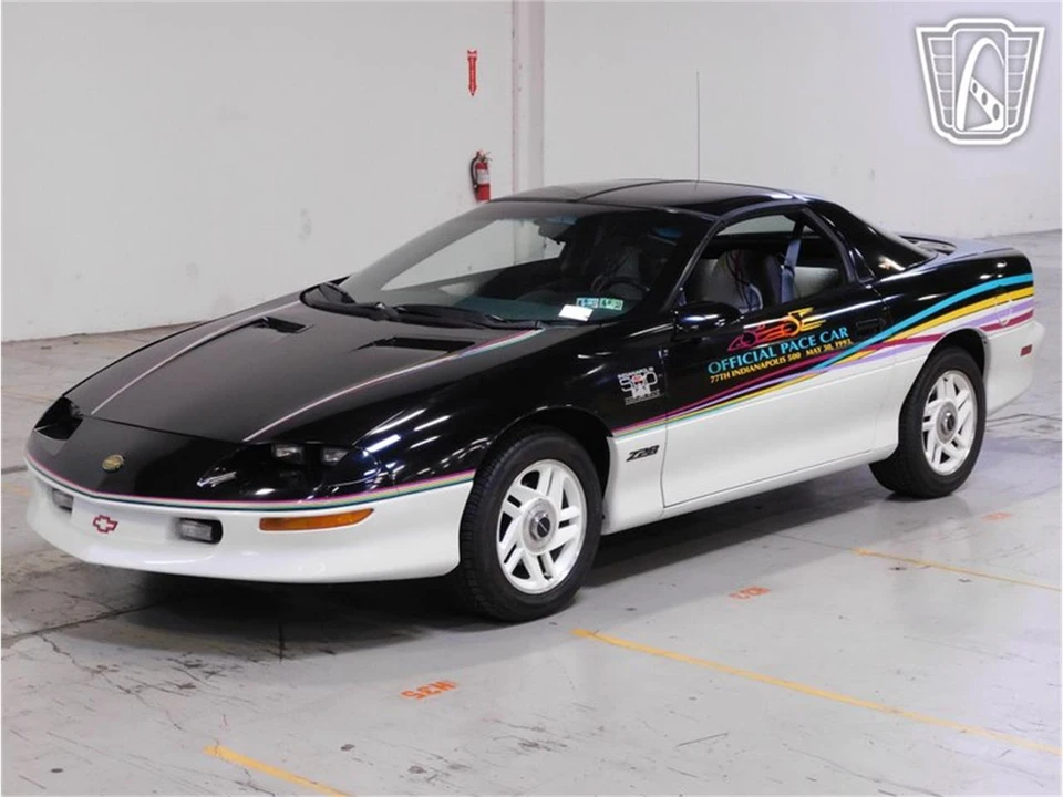1993 Chevrolet Camaro 4th Gen - Image 24 of 31