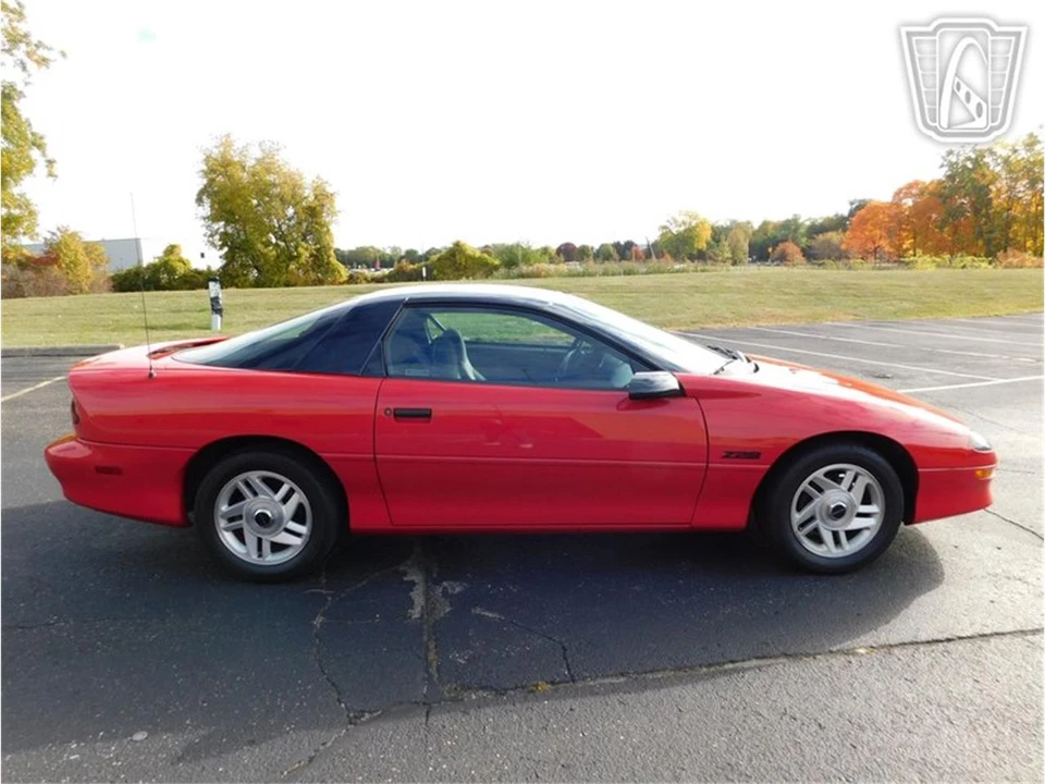 1993 Chevrolet Camaro 4th Gen - Image 23 of 31