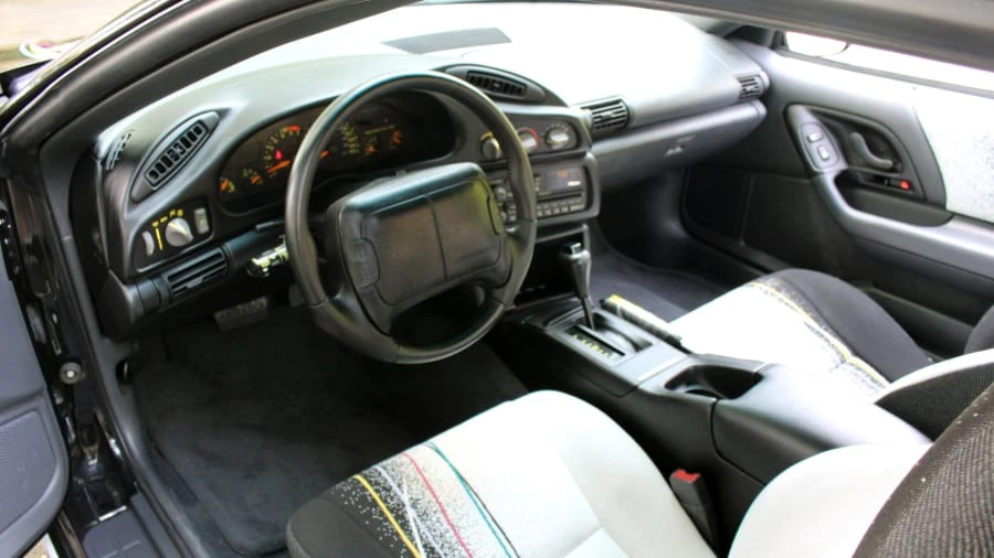 1993 Chevrolet Camaro 4th Gen - Image 4 of 9