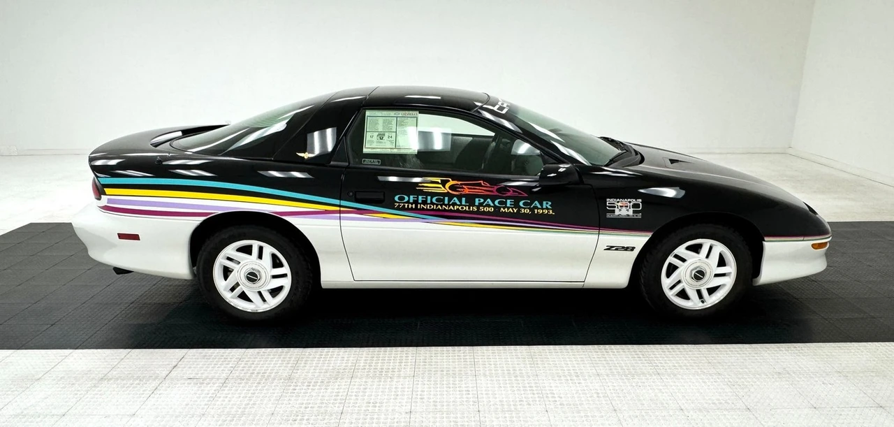 1993 Chevrolet Camaro 4th Gen - Image 6 of 31