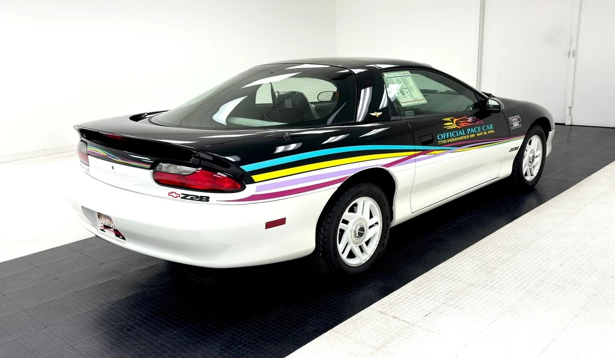 1993 Chevrolet Camaro 4th Gen - Image 5 of 31