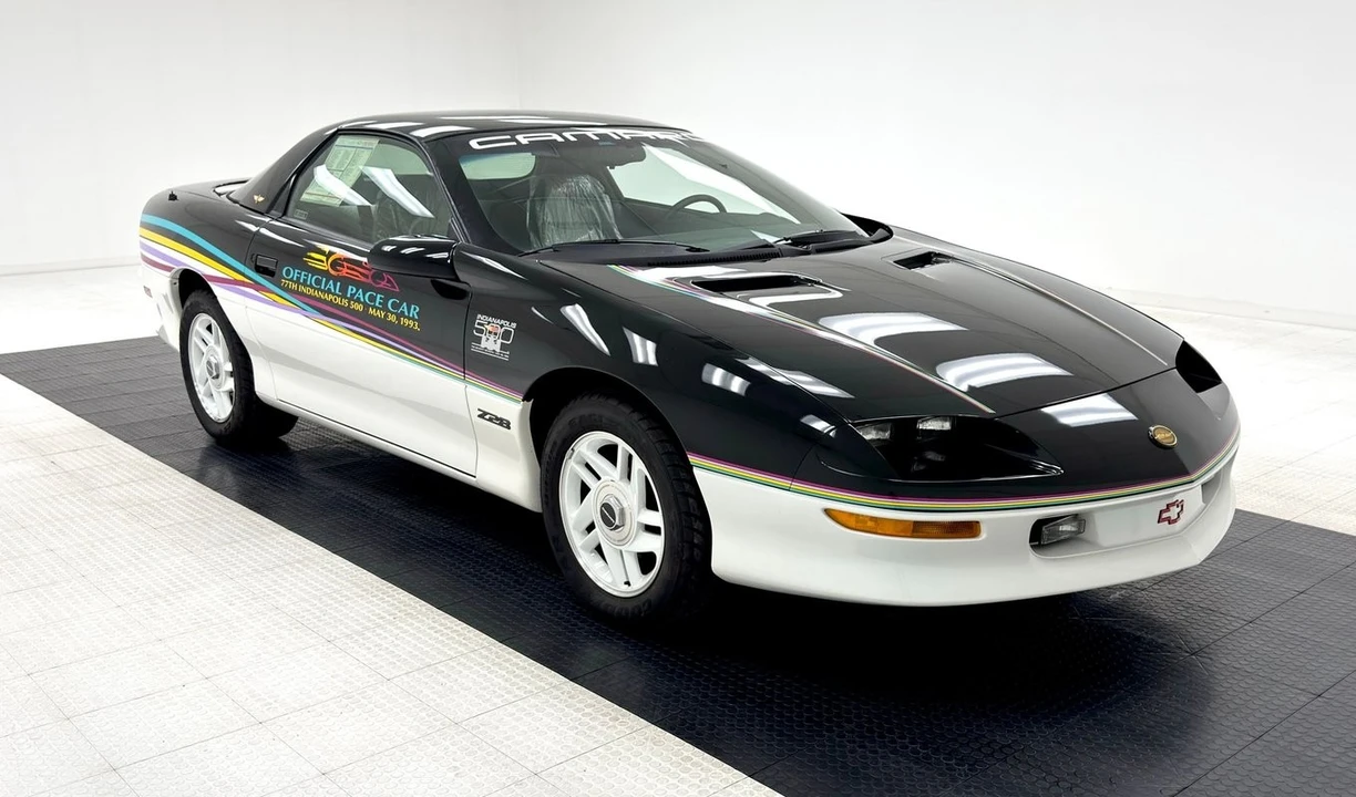 1993 Chevrolet Camaro 4th Gen - Image 7 of 31