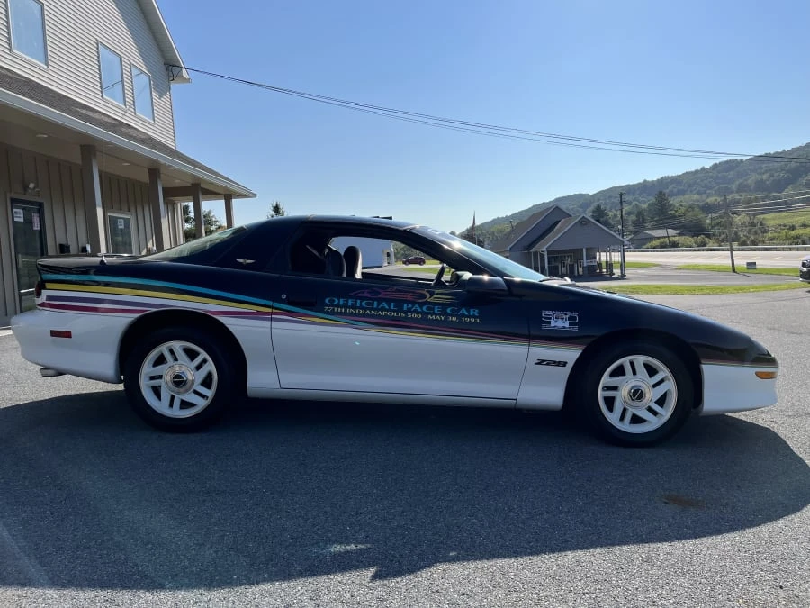 1993 Chevrolet Camaro 4th Gen - Image 11 of 31