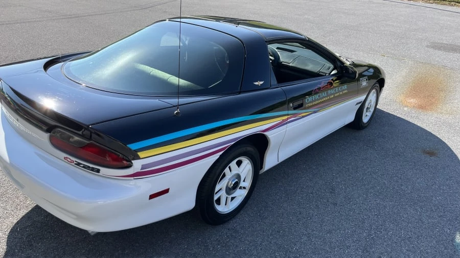 1993 Chevrolet Camaro 4th Gen - Image 9 of 31