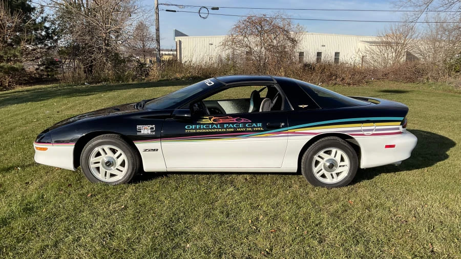 1993 Chevrolet Camaro 4th Gen - Image 2 of 16