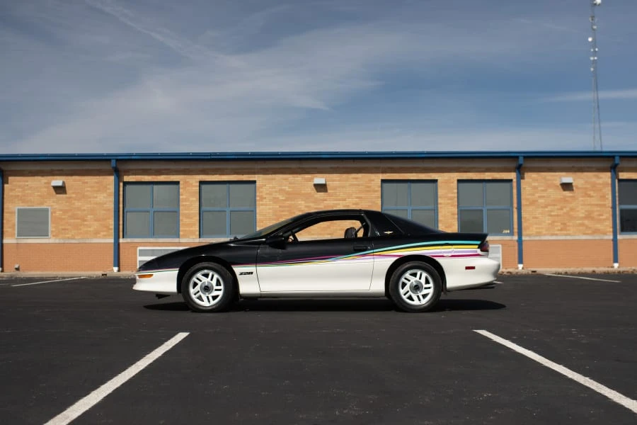 1993 Chevrolet Camaro 4th Gen - Image 2 of 29