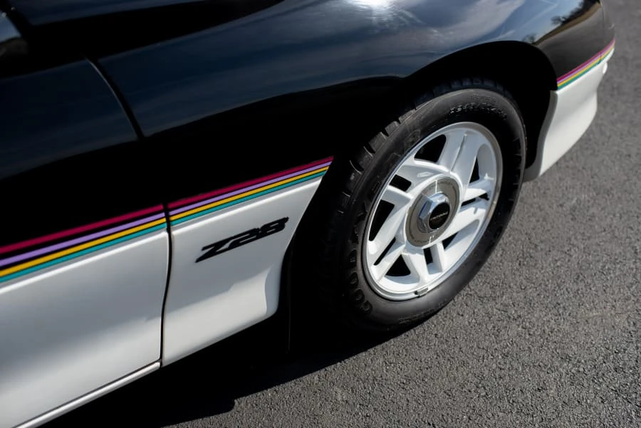 1993 Chevrolet Camaro 4th Gen - Image 11 of 29