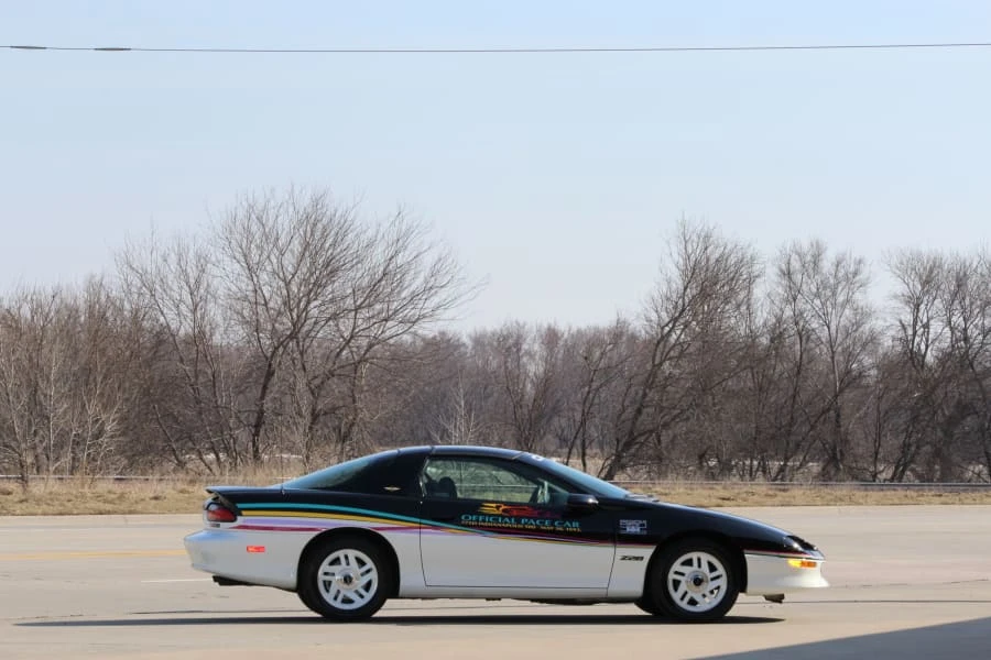 1993 Chevrolet Camaro 4th Gen - Image 2 of 10