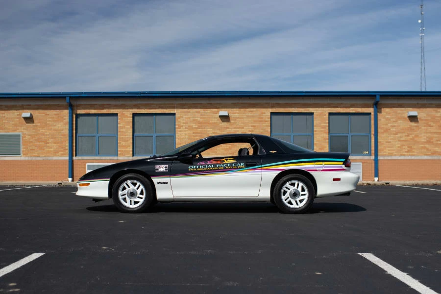 1993 Chevrolet Camaro 4th Gen - Image 2 of 28
