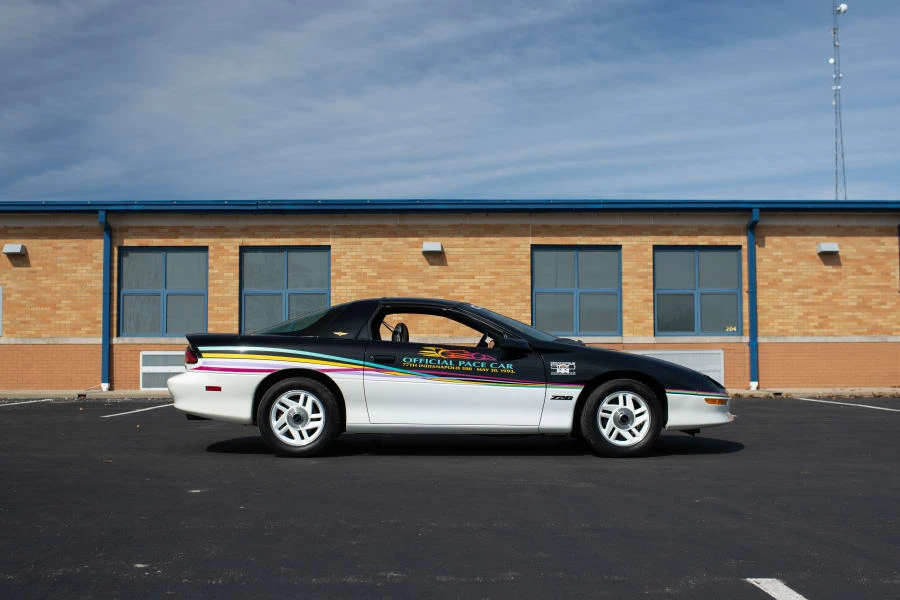 1993 Chevrolet Camaro 4th Gen - Image 9 of 28