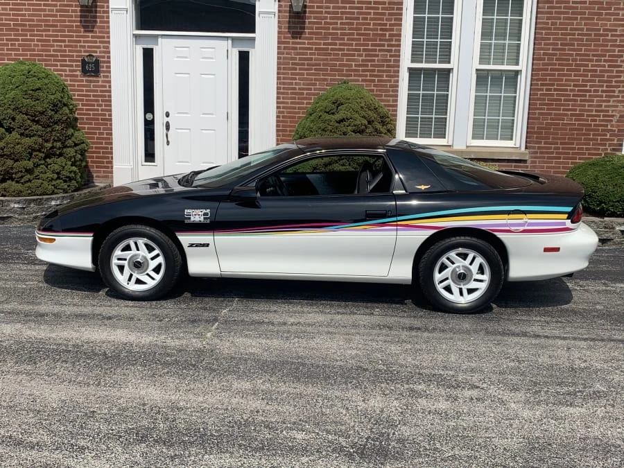1993 Chevrolet Camaro 4th Gen - Image 2 of 9