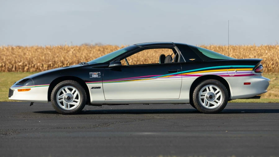 1993 Chevrolet Camaro 4th Gen - Image 2 of 28