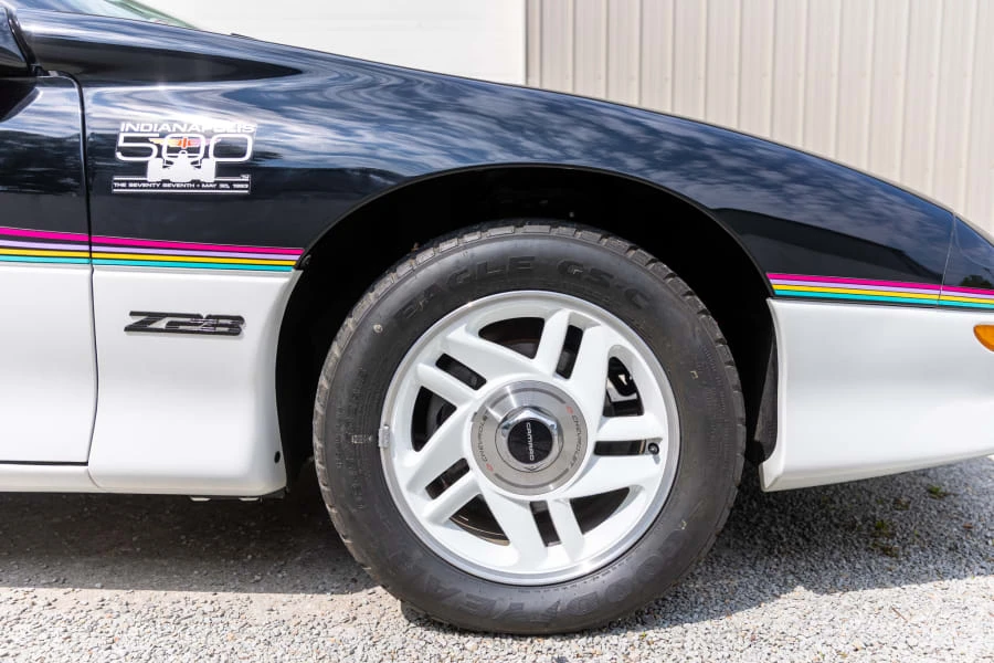 1993 Chevrolet Camaro 4th Gen - Image 20 of 31