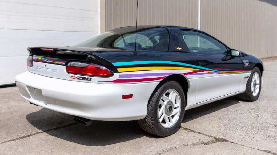 1993 Chevrolet Camaro 4th Gen - Image 3 of 31