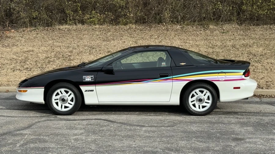 1993 Chevrolet Camaro 4th Gen - Image 2 of 14