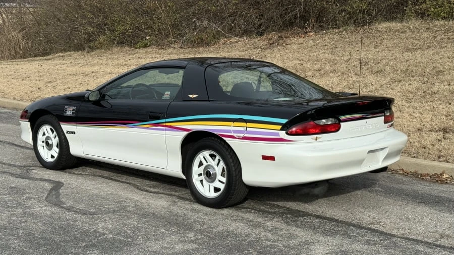 1993 Chevrolet Camaro 4th Gen - Image 3 of 14