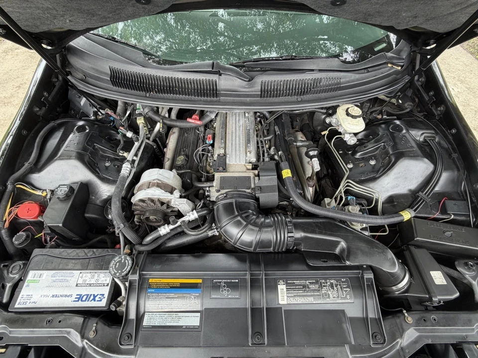 1993 Chevrolet - Image 13 of 30