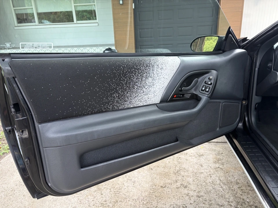 1993 Chevrolet - Image 14 of 30