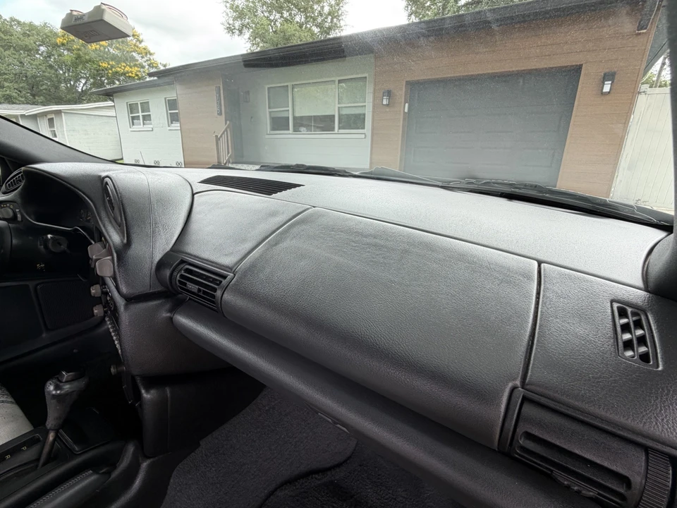 1993 Chevrolet - Image 18 of 30