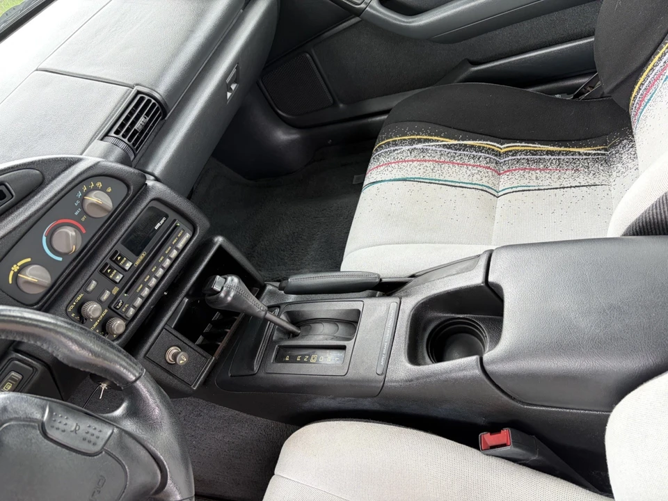 1993 Chevrolet - Image 22 of 30