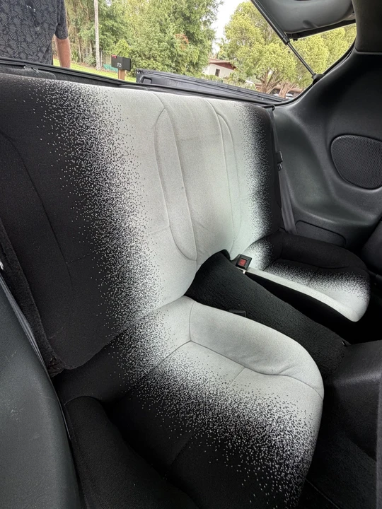 1993 Chevrolet - Image 25 of 30