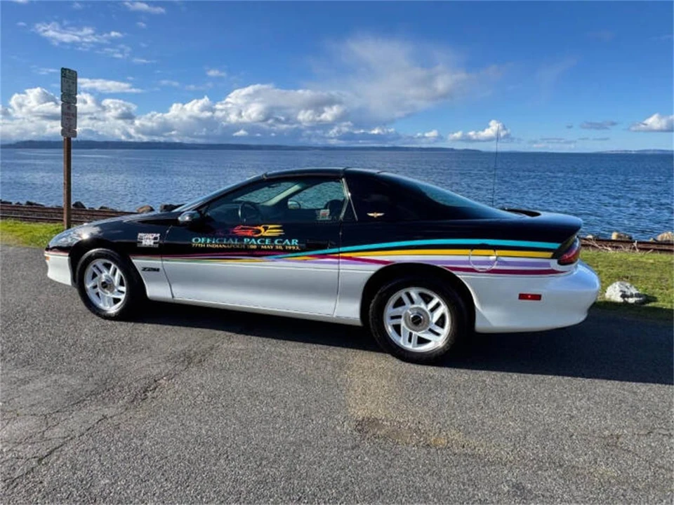1993 Chevrolet Camaro Z28 4th Gen - Image 2 of 31