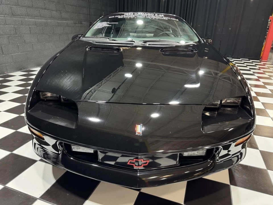 1993 Chevrolet - Image 14 of 31