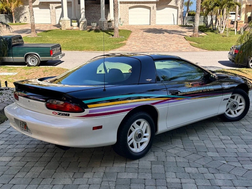 1993 Chevrolet - Image 8 of 24
