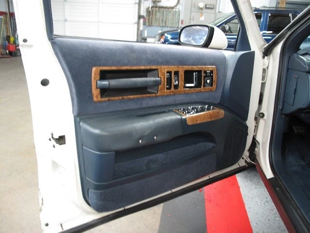 1993 Chevrolet Caprice - Image 10 of 21