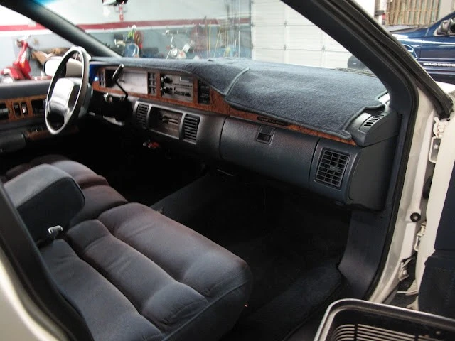 1993 Chevrolet Caprice - Image 12 of 21