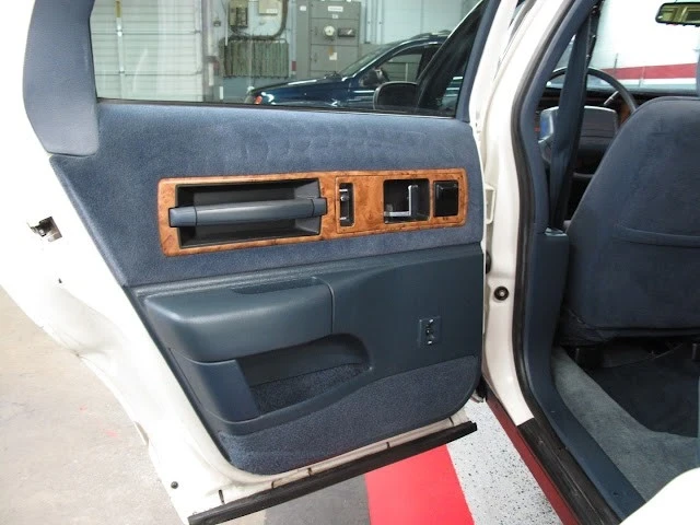 1993 Chevrolet Caprice - Image 19 of 21