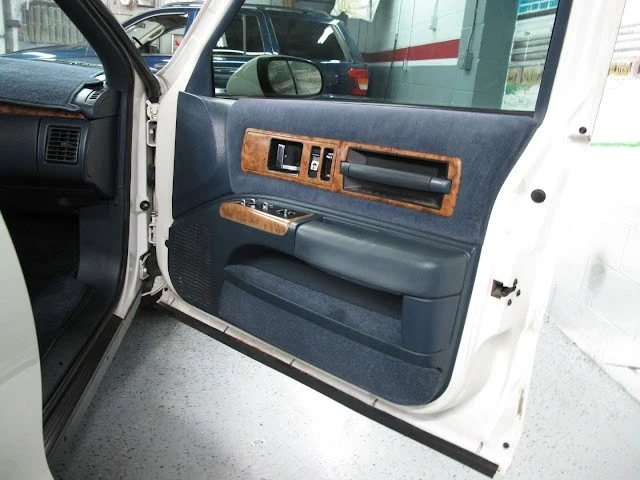 1993 Chevrolet Caprice - Image 15 of 21