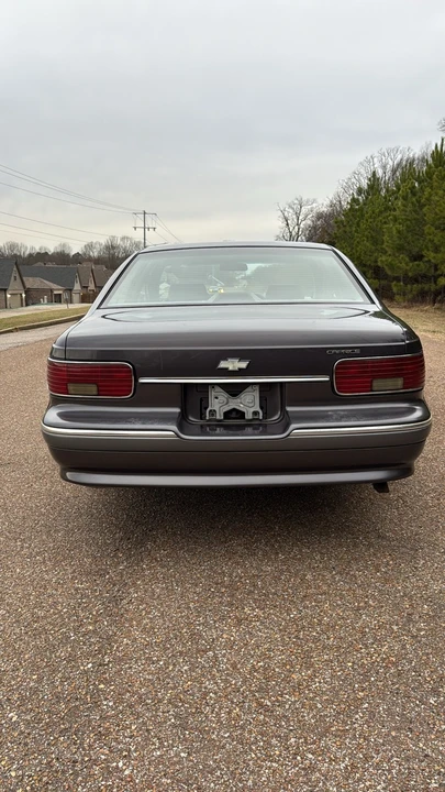 1993 Chevrolet Caprice - Image 4 of 16