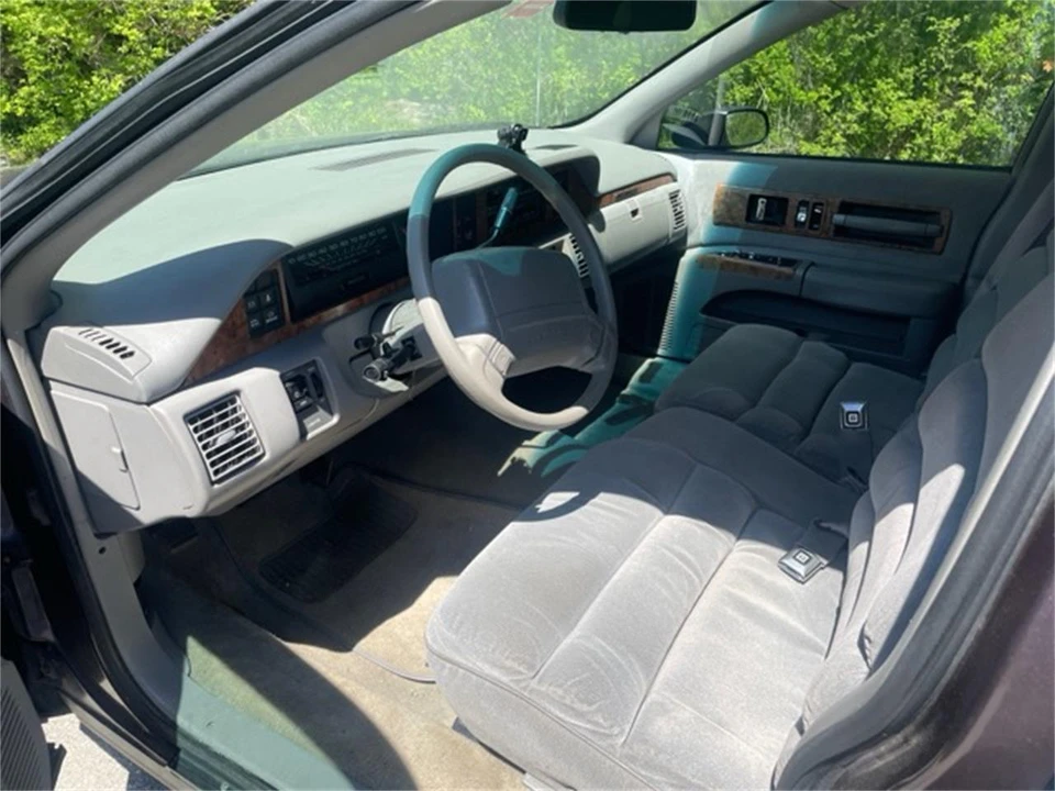 1993 Chevrolet Caprice - Image 4 of 12