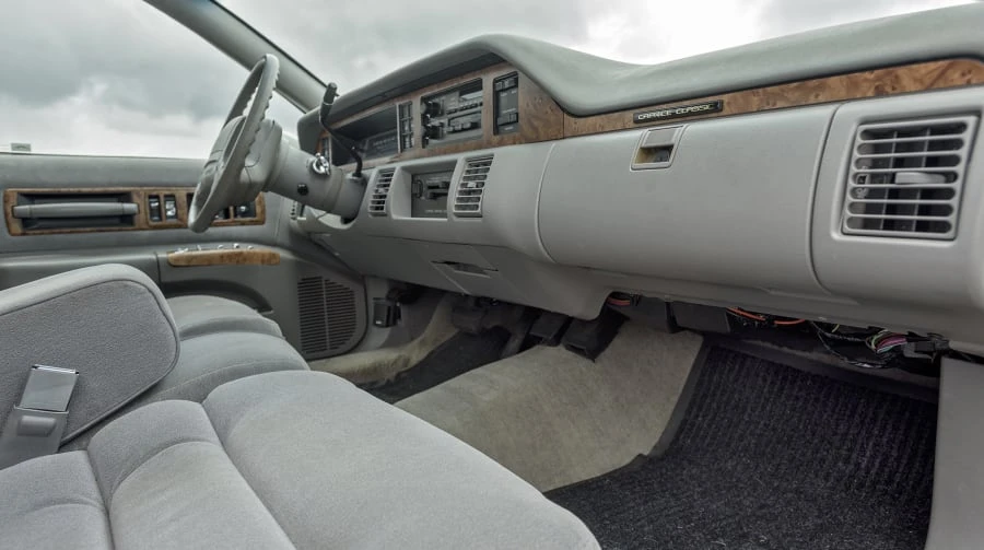 1993 Chevrolet Caprice - Image 10 of 17