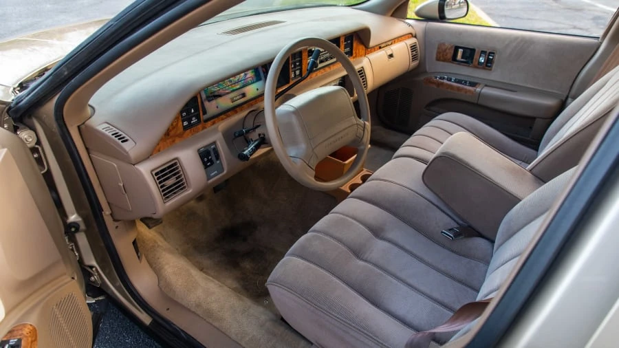 1993 Chevrolet Caprice - Image 4 of 16