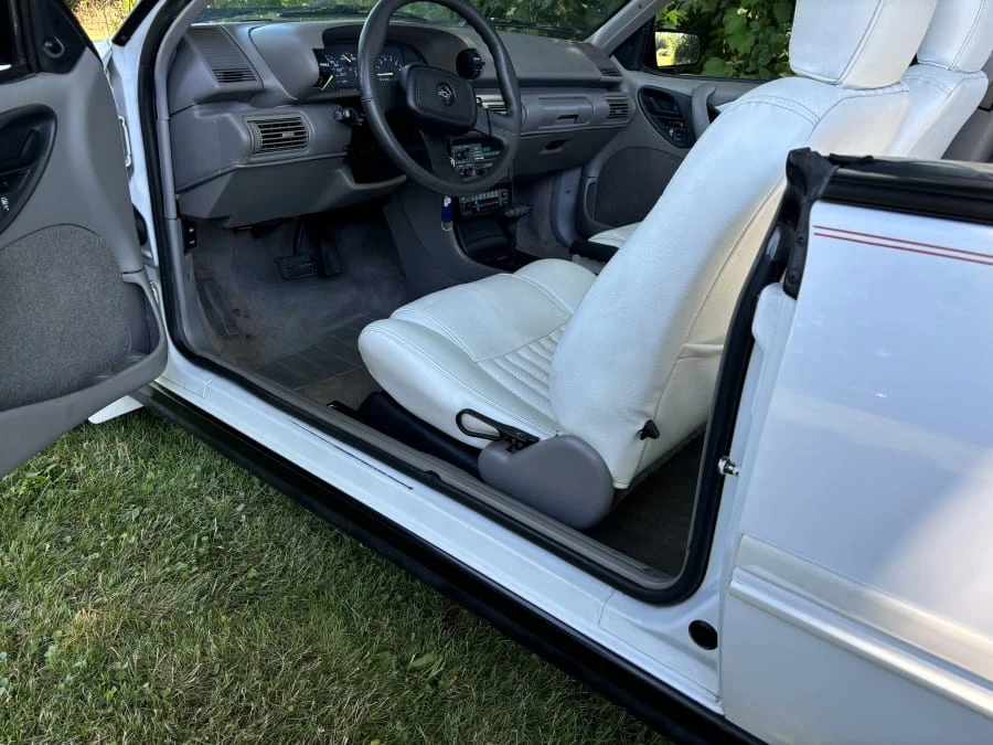 1993 Chevrolet Cavalier - Image 8 of 12