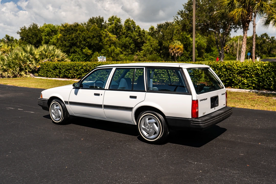 1993 Chevrolet Cavalier - Image 14 of 31